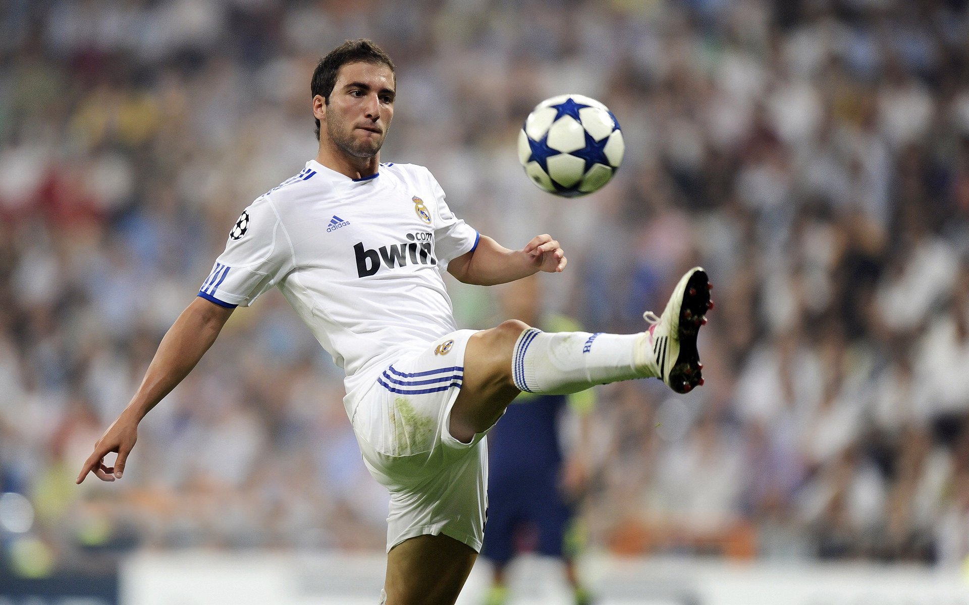 开云·Kaiyun网页版-“西甲比赛:攻守转换令人目不暇接”,西甲单赛季助攻王