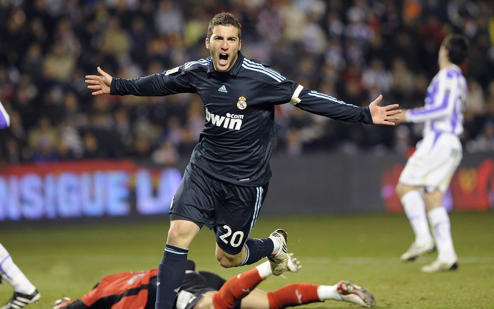 查尔顿轮换阵容稳定，山谷球场气势回升，查尔顿足球俱乐部现状